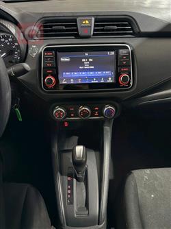 نیسان ڤێرسا